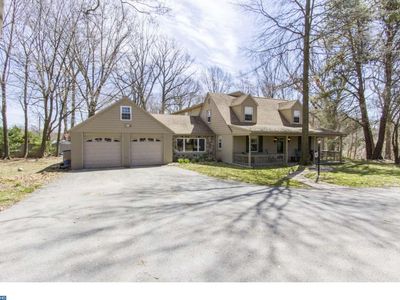 109 N Malin Rd, Broomall, PA, 19008