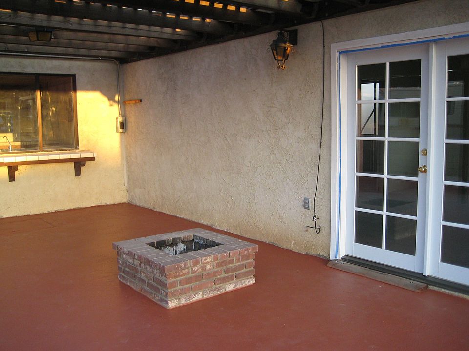 Gas Firepit in patio