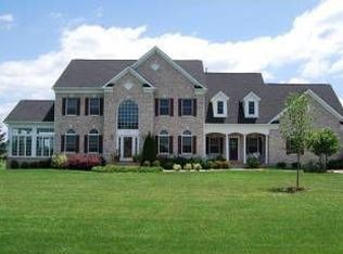 16481 Goldencrest Cir, Purcellville, VA 20132