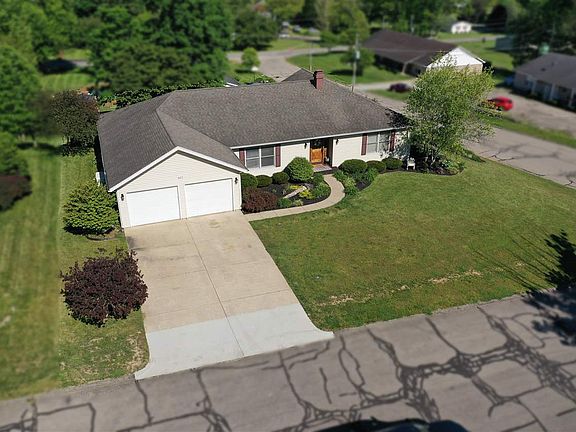 2nd image of 601 Skyview Dr
