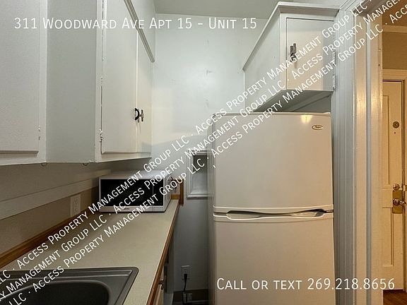 4th image of 311 Woodward Ave APT 15