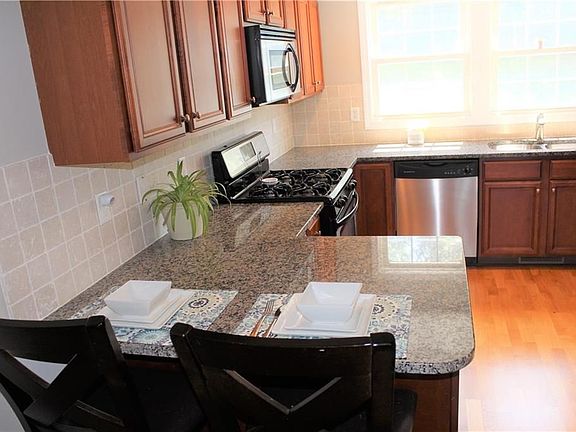 5th image of 56 Red Brook Ln #56