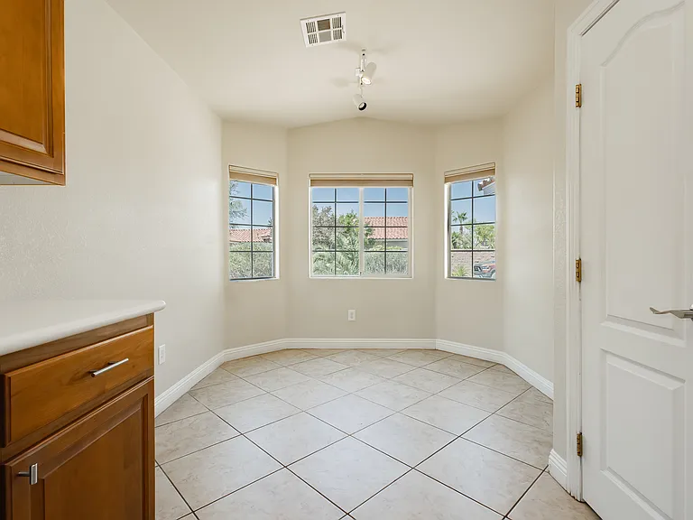 6704 Arctic Breeze St — Photo 10