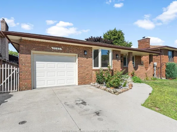 2787 Lionel Dr, Windsor, ON N8X 4X2