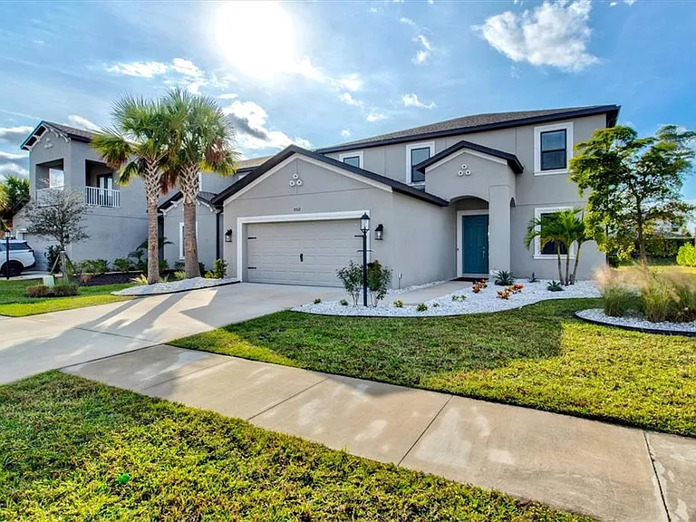 9312 Tequila Sunrise Dr — Photo 2