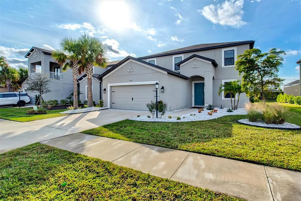 Building Photo - 9312 Tequila Sunrise Dr