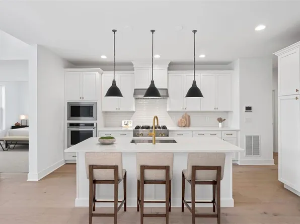 107 PLACID Circle #98, Wappingers Falls, NY 12590