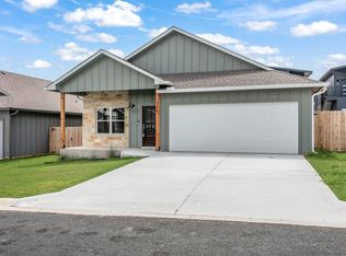 715 Wedgewood Ln, Fredericksburg, TX 78624