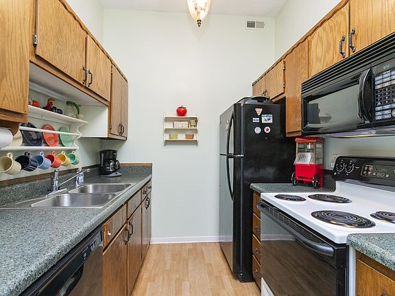 3rd image of 514 N Petway St APT 101