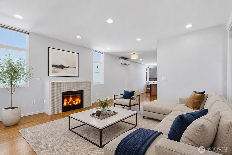 5th image of 2247 NW 64th Street