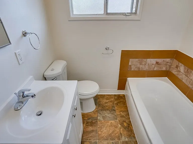 4078-4319 Muirfield Rd — Photo 8