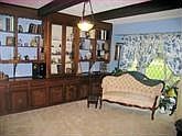 3rd image of 1031 Oak Hollow Dr