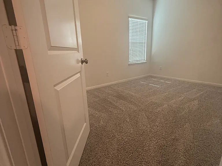 934 James Parker Cir — Photo 12