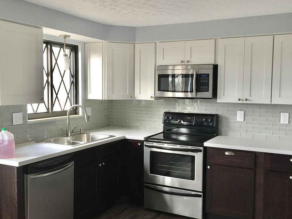 1st image of 5077 Beckenham Ct