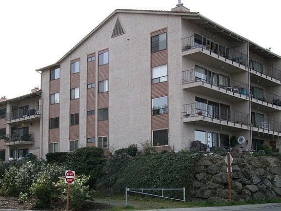 Corner Unit w/Views From Every Room