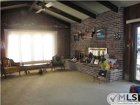 3rd image of 355 Cheryl Dr