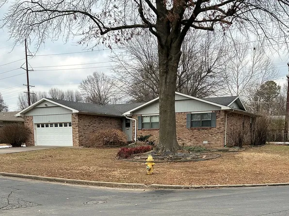 125 Overhill Dr, Lowell, AR 72745