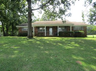 19 Julie St, Russellville, AL 35653