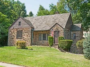 525 Riverview Dr, New Kensington, PA