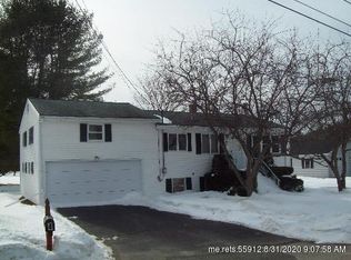 4 Raymond Ave, Lewiston, ME 04240