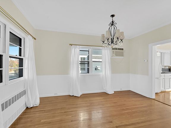 4th image of 162 Hillside Ave
