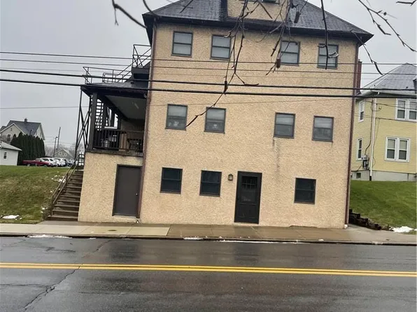 343 Mauch Chunk St #5, Nazareth, PA 18064