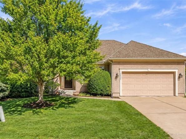 14325 Manor Ct, Leawood, KS 66224