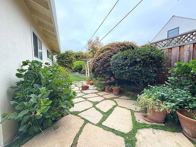 1205 Awalt Dr — Photo 44