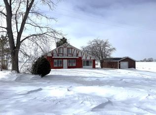 5361 N Lakeshore Rd, Port Hope, MI 48468