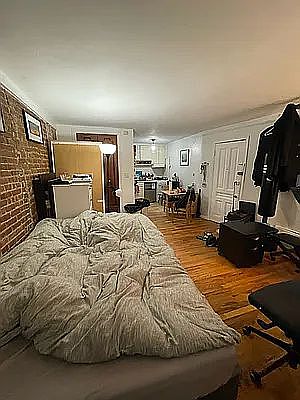3rd image of 20 W 95th St #1F