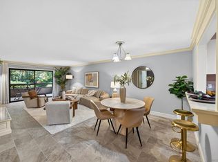 8840 Villa La Jolla Dr UNIT 108, La Jolla, CA 92037