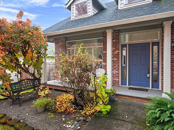 3rd image of 17694 SW Mandel Ln