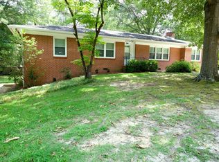656 E Samford Ave, Auburn, AL 36830