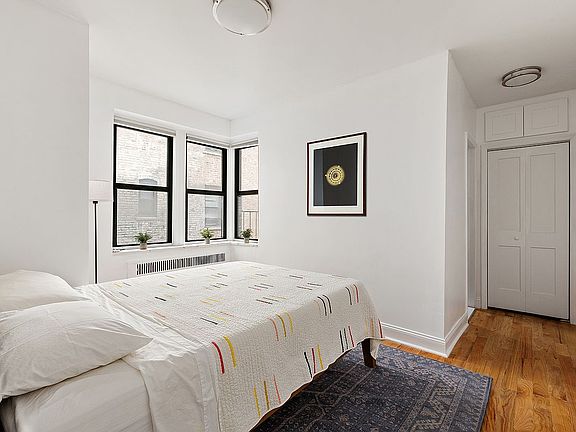 4th image of 300 Ocean Pkwy APT 3P