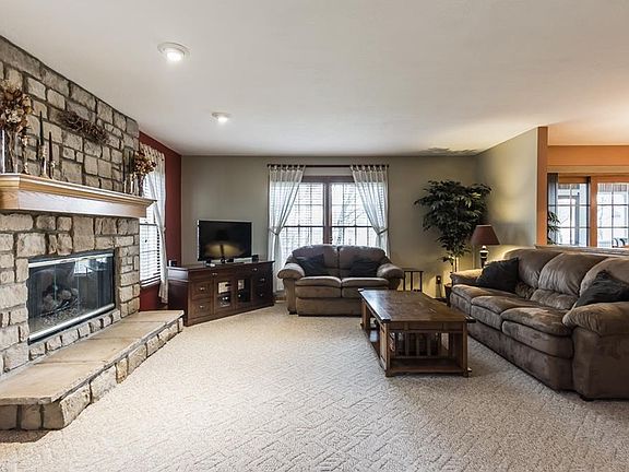 4th image of 343 Stratton Dr