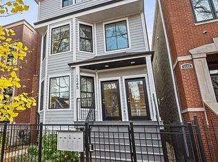 1245 W Nelson St APT 1F, Chicago, IL 60657