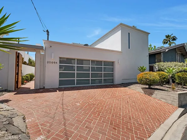 20984 Bandera St, Woodland Hills, CA 91364