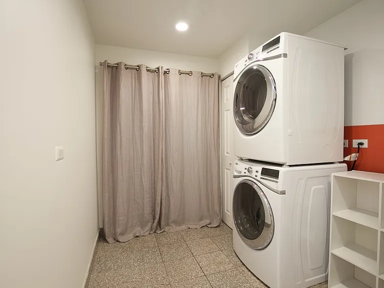 2626 W Superior St #3 — Photo 6