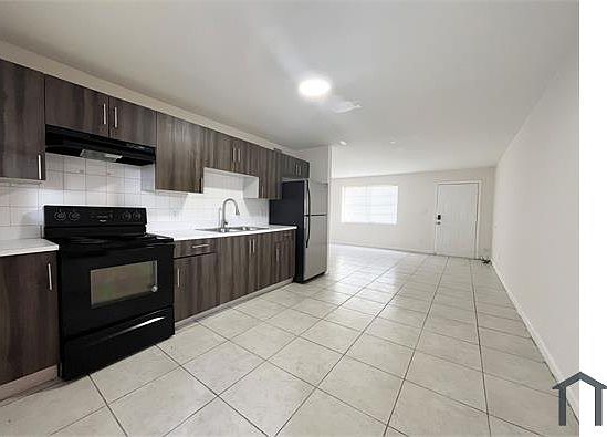 1st image of 1610 N 25th St APT 7