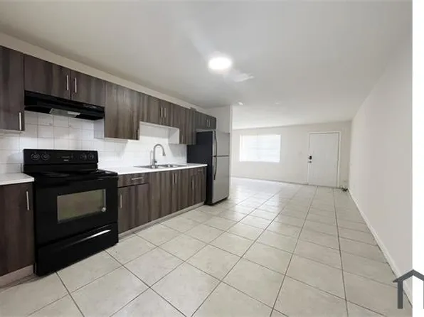 1610 N 25th St, Fort Pierce, FL