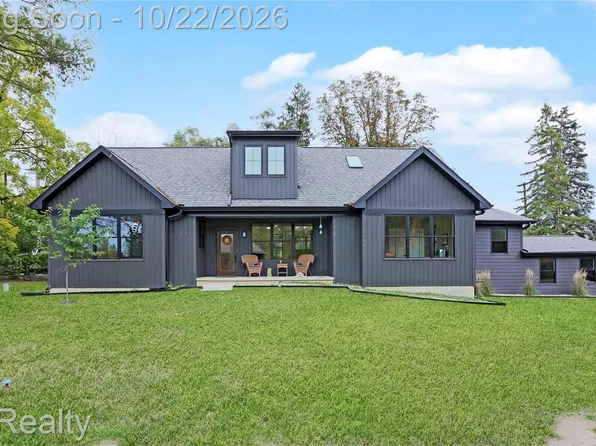 515 River St, Northville, MI 48167