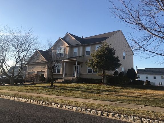 2nd image of 4 Burrell Ln