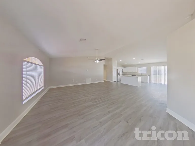 162 Hidden Pointe Ln — Photo 3
