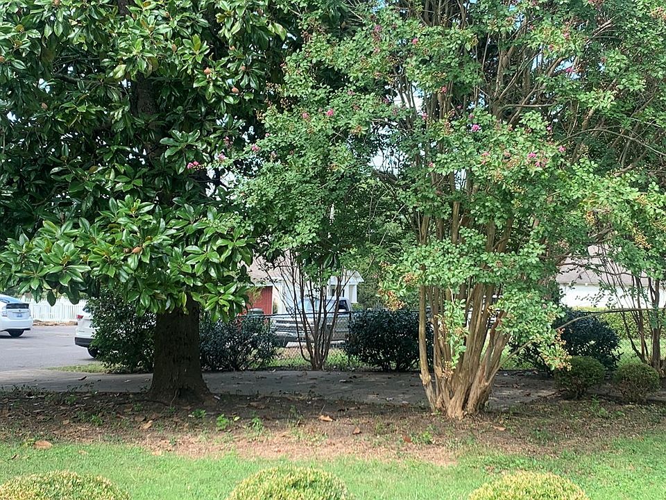 2nd image of 2611 Cox Mill Rd