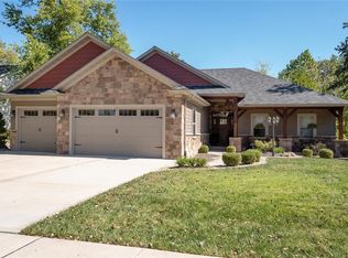 128 Chattanooga Ct, Edwardsville, IL 62025