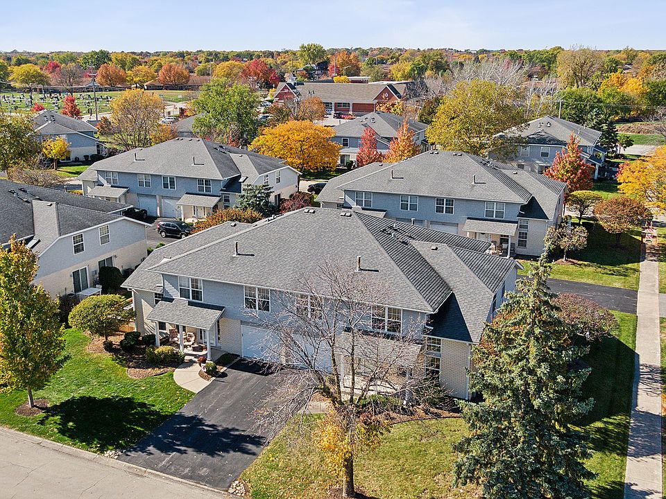 1st image of 17002 Circle Dr E #17002