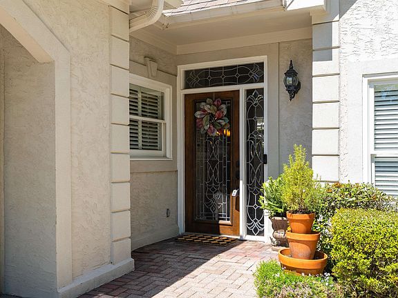 4th image of 2913 Summerwood Cir