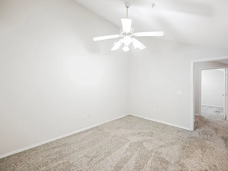 2925 Wigwam Pkwy #124 — Photo 43