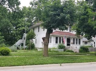 636 N Grove Ave, Elgin, IL 60120