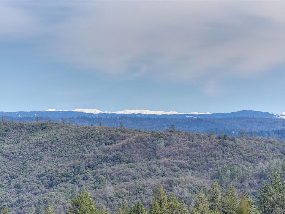 2nd image of 120 Sierra Sunrise Way